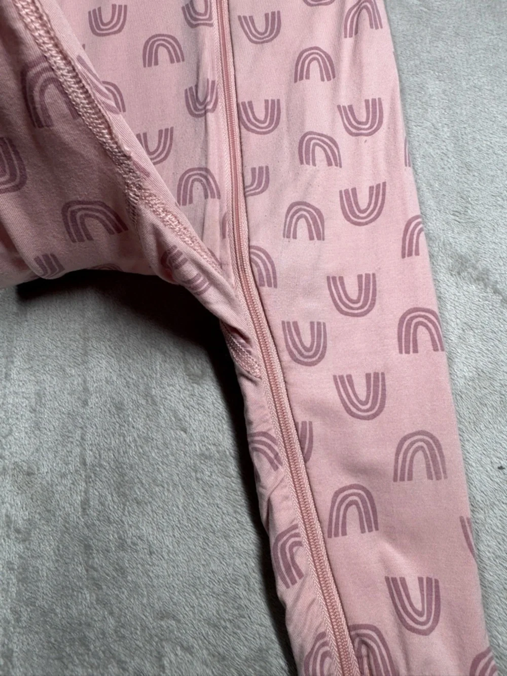 Hanna Andersson Layette Tencel Print Sleeper Blush Pink Rainbow Footie 12-18 M - Picture 4 of 16